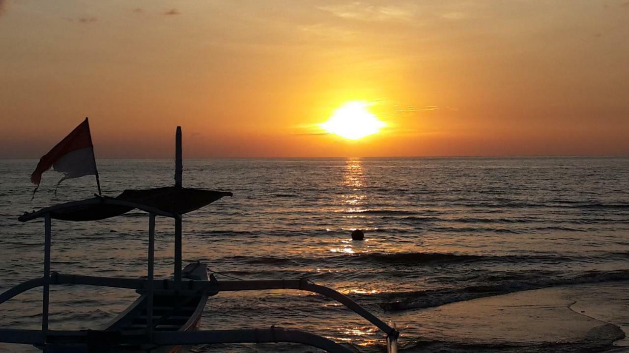 Bali Taman Beach Resort & Spa Lovina Buleleng  Exterior photo