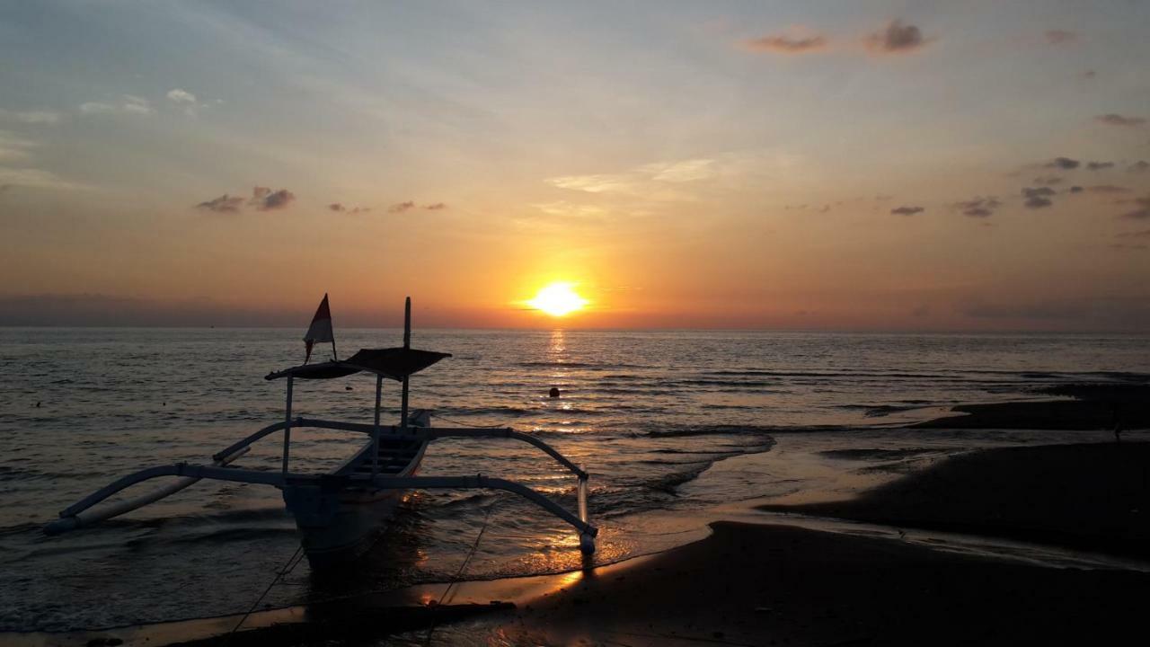 Bali Taman Beach Resort & Spa Lovina Buleleng  Exterior photo